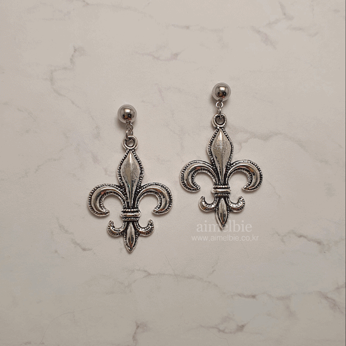 Fleur-de-lis Earrings