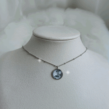 Load image into Gallery viewer, Solar System Planets Series - The Moon Semi Choker (Dreamcatcher Yoohyeon, WJSN Eunseo Necklace)