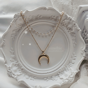 Upside Down Crescent Moon Pearl Layered Necklace - Gold
