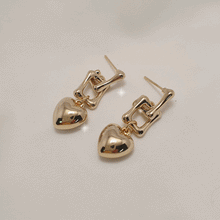 Load image into Gallery viewer, Urban Golden Heart Earrings