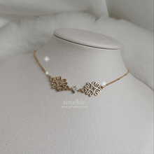 Load image into Gallery viewer, Gold Princess Semi-Choker Necklace