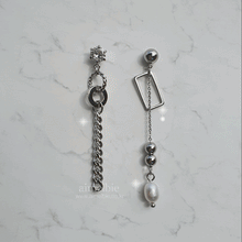 Load image into Gallery viewer, Urban Vibe Earrings - Silver