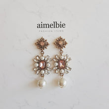 Load image into Gallery viewer, Elizabeth earrings - Pink
