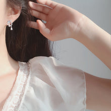 Load image into Gallery viewer, Morning Dew Earrings - Light Blue