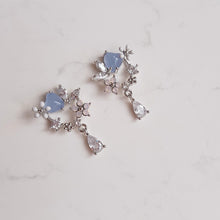 Load image into Gallery viewer, Morning Dew Earrings - Light Blue