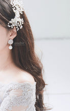 Load image into Gallery viewer, White Christmas Earrings - Bold ver.