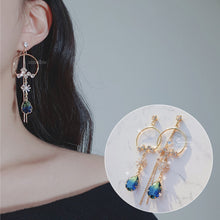 Load image into Gallery viewer, Mother Earth Earrings (Oh My Girl YooA, Yukika Earrings)