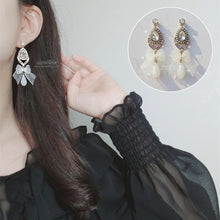Load image into Gallery viewer, Antique White Ribbon Earrings (Oh My Girl YooA, Weki Meki Sei Earrings)