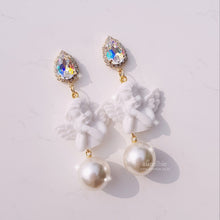 Load image into Gallery viewer, Twin Angels Earrings