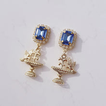Load image into Gallery viewer, Royal Fountain Earrings