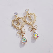 Load image into Gallery viewer, Fairy Hearts Earrings - Aurora ver.