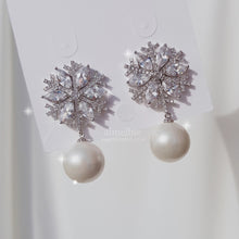 Load image into Gallery viewer, White Christmas Earrings - Bold ver.