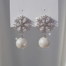 Load image into Gallery viewer, White Christmas Earrings - Bold ver.