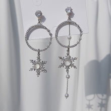 Load image into Gallery viewer, The Frozen Empire Earrings (Weeekly Sujin Earrings)