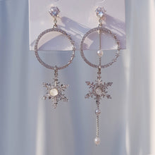 Load image into Gallery viewer, The Frozen Empire Earrings (Weeekly Sujin Earrings)