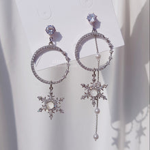 Load image into Gallery viewer, The Frozen Empire Earrings (Weeekly Sujin Earrings)
