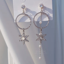 Load image into Gallery viewer, The Frozen Empire Earrings (Weeekly Sujin Earrings)