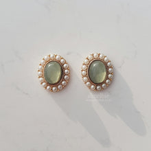 Load image into Gallery viewer, Antique Olive Garden Earrings (April Naeun Earrings)