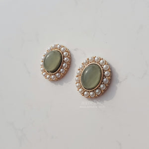 Antique Olive Garden Earrings (April Naeun Earrings)