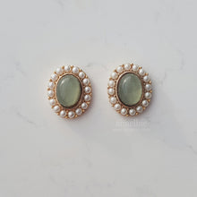 Load image into Gallery viewer, Antique Olive Garden Earrings (April Naeun Earrings)