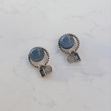 Load image into Gallery viewer, Cream Blue Planet Earrings