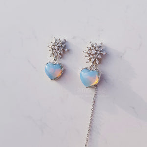Winter Love Spell Earrings - Simple (Light Blue)