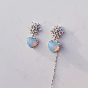 Winter Love Spell Earrings - Simple (Light Blue)