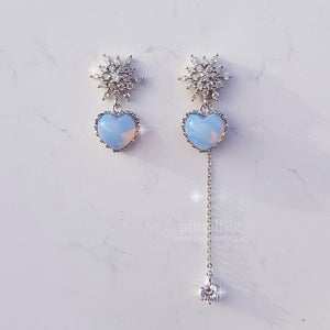 Winter Love Spell Earrings - Simple (Light Blue)