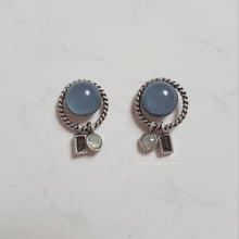 Load image into Gallery viewer, Cream Blue Planet Earrings