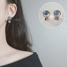 Load image into Gallery viewer, Cream Blue Planet Earrings