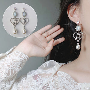 Rudolph and the Moon Earrings - Light Blue ver.