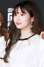 Load image into Gallery viewer, Aurora Princess Earrings (fromis_9 Hayoung, Weki Meki Rina earrings)