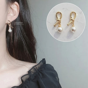 Daily Gold Ribbon Earrings (SBS News Anchor Sumin Kim's earrings)