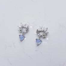 Load image into Gallery viewer, Baby Bouquet Earrings - Blue