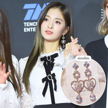 Load image into Gallery viewer, Aurora Queen (fromis_9 Nakyung earrings)