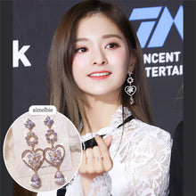 Load image into Gallery viewer, Aurora Queen (fromis_9 Nakyung earrings)