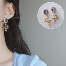 Load image into Gallery viewer, Royal Fountain Earrings