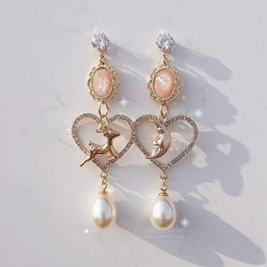 Rudolph and the Moon Earrings - Coral Pink ver.