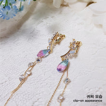 Load image into Gallery viewer, The Spring Elf (Weki Meki Suyeon Earrings)