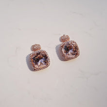 Load image into Gallery viewer, Vintage Rose Square Earrings