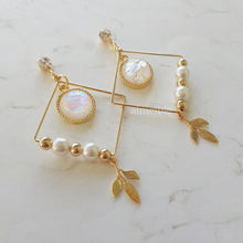 Load image into Gallery viewer, White Dream Catcher Earrings (LOONA Yves, Miss Trot Hongja Earrings)