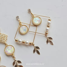 Load image into Gallery viewer, White Dream Catcher Earrings (LOONA Yves, Miss Trot Hongja Earrings)