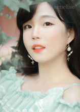 Load image into Gallery viewer, White Dream Catcher Earrings (LOONA Yves, Miss Trot Hongja Earrings)