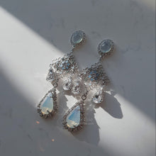 Load image into Gallery viewer, Ice Chandelier Earrings - Original (Lovelyz Yein earrings)