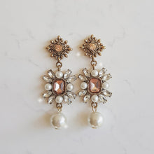 Load image into Gallery viewer, Elizabeth earrings - Pink
