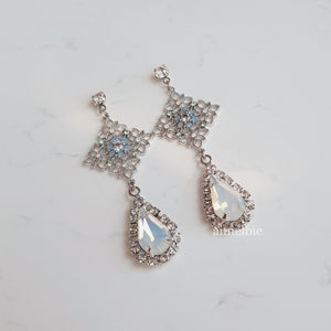 The Ice Chandelier Earrings - Simple