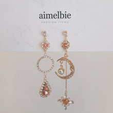 Load image into Gallery viewer, Teardrops of the Peach Planets (Lovelyz Kei, Weki Meki Elly earrings)
