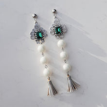 Load image into Gallery viewer, Antique Emerald Palace Earrings