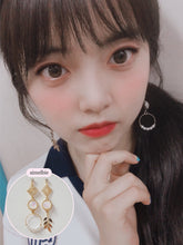 Load image into Gallery viewer, The Ancient White Planet Earrings (Weki Meki Rina, Suyeon Earrings)