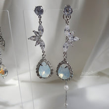 Load image into Gallery viewer, Heavenly Crystal Earrings - White Opal ver.